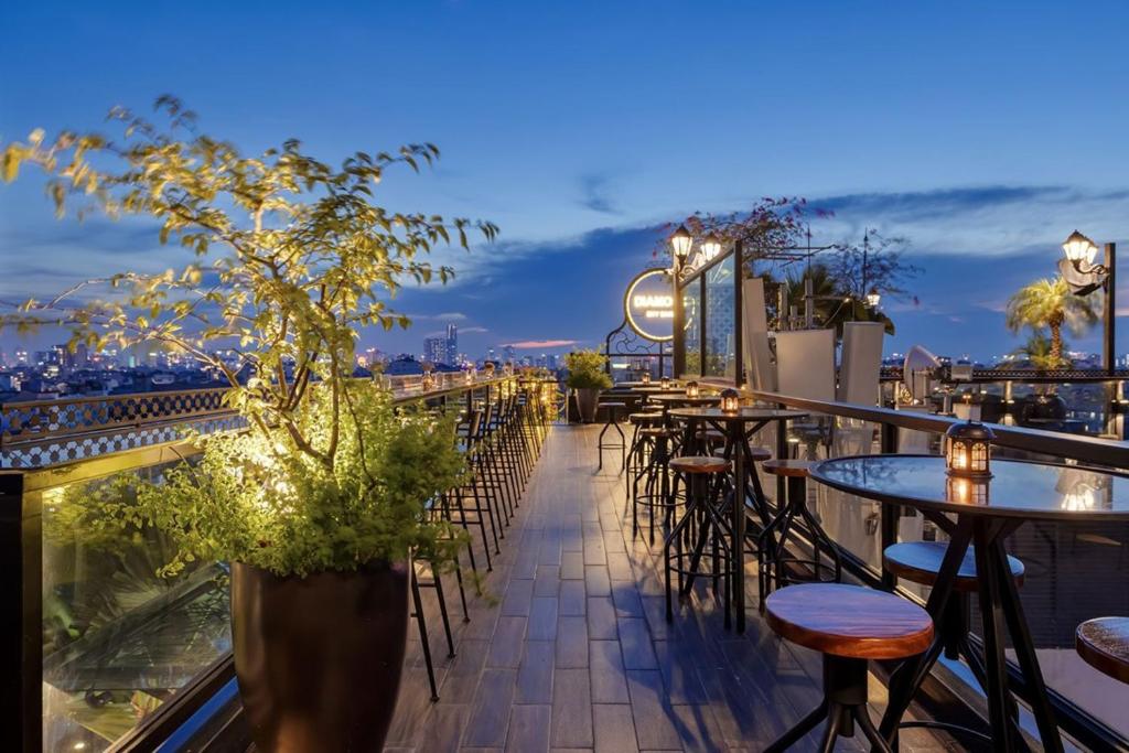 La Mejor Hotel & Sky Bar – Hanoi