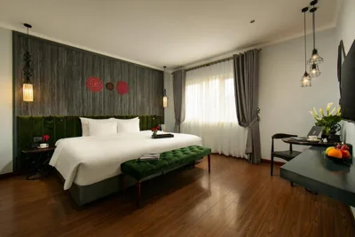 Prestige Executive Room - Old Quarter View — La Mejor Hotel & Sky Bar
